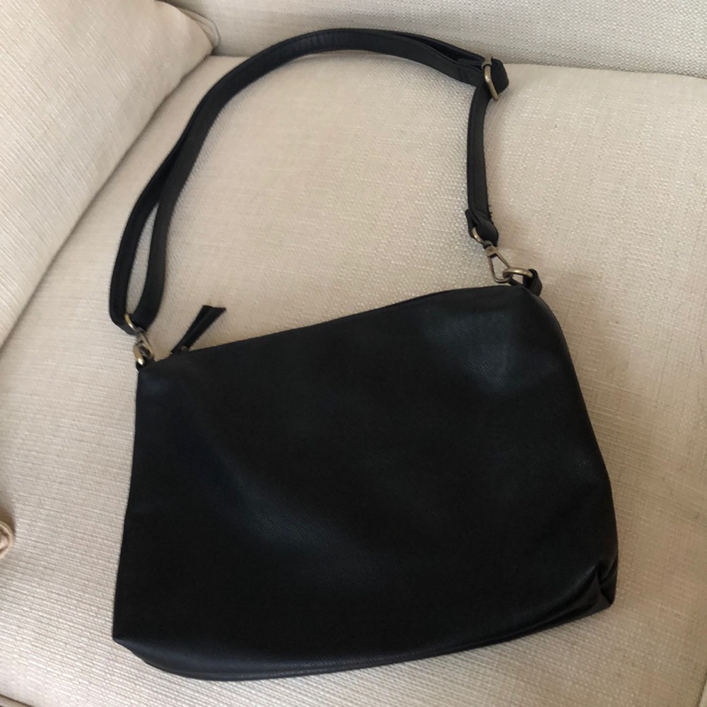 Black crossbody shoulder bag